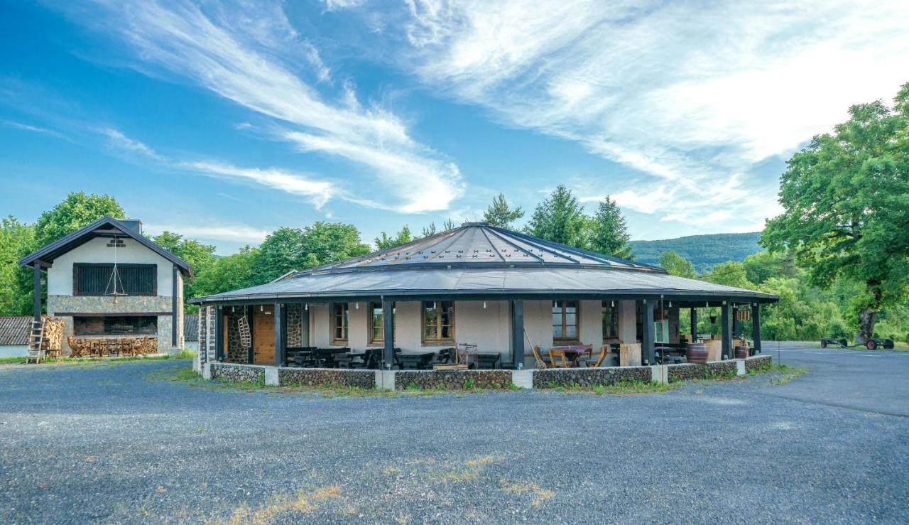 Resort Big House Plitvicka Jezera Licko Petrovo Selo Exterior foto